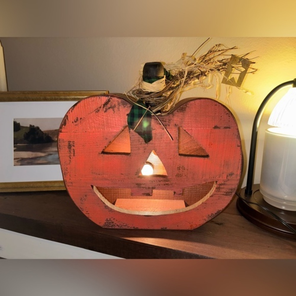 Vintage light up jack o’ lantern pumpkin